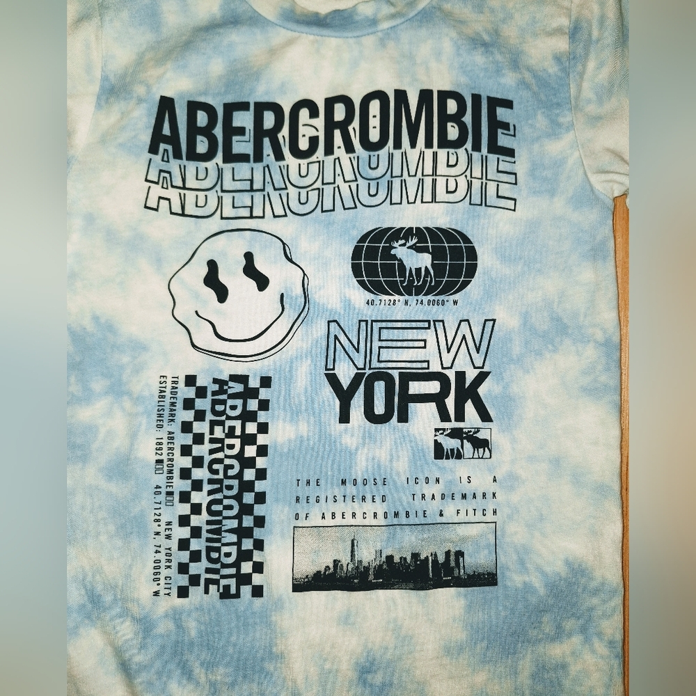 2 boys size 5/6 Abercrombie shirts - Picture 5 of 7